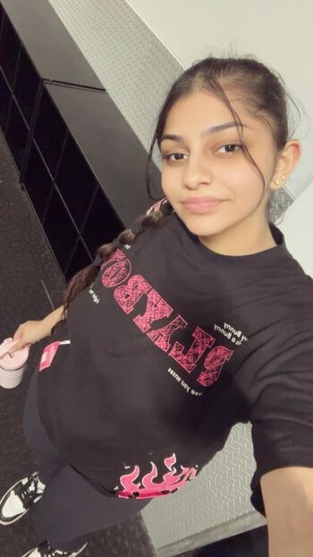 Full leaked Harshieatsandlives page private onlyfans photo
