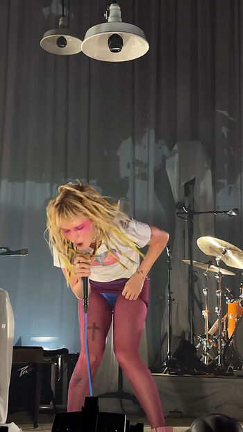 Full leaked Hayley williams private onlyfans photo