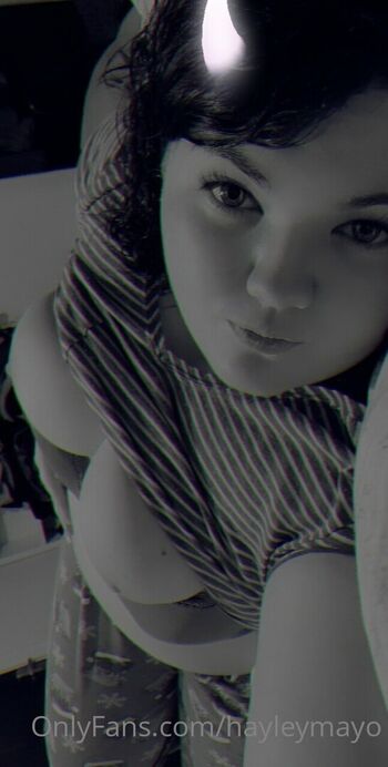 Full leaked Hayleymayo private onlyfans photo