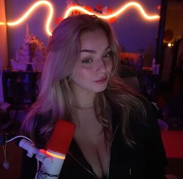 Full leaked Haymartinn private onlyfans photo