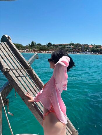 Full leaked Hazalssss private onlyfans photo