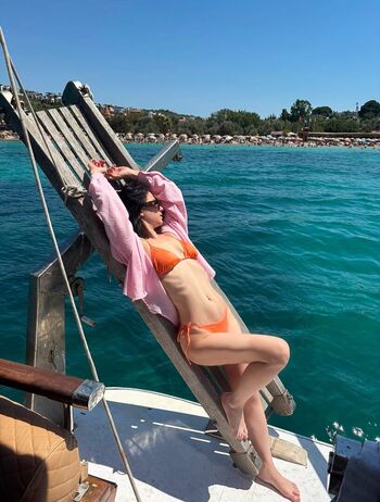 Full leaked Hazalssss private onlyfans photo