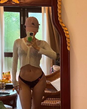 Full leaked Heejeeneexp private onlyfans photo