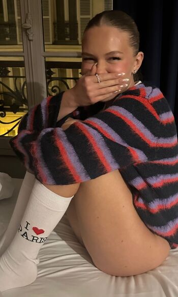 Full leaked Hehatesmilaa private onlyfans photo
