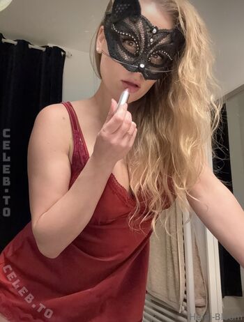 Full leaked Heidi austria private onlyfans photo