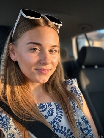 Full leaked Heiligejulia private onlyfans photo