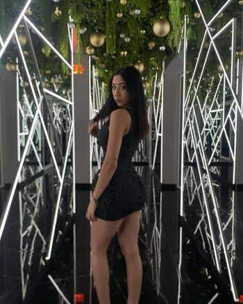 Full leaked Heily private onlyfans photo