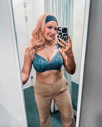 Full leaked Helen scott private onlyfans photo