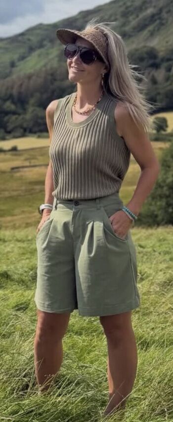 Helen Skelton
