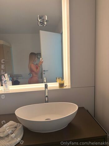 Full leaked Helenaakln private onlyfans photo