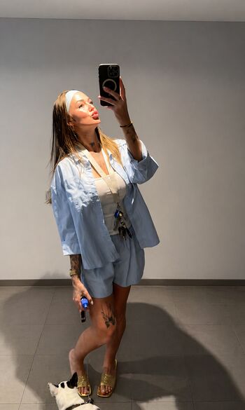Full leaked Helenaeliart private onlyfans photo