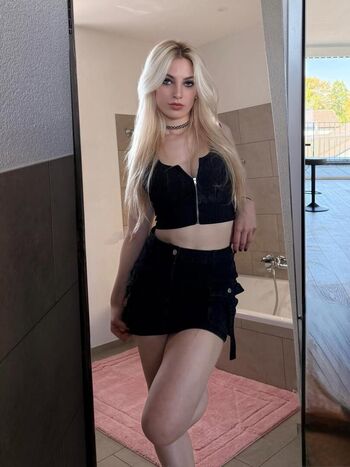 Full leaked Helenakingsoul private onlyfans photo