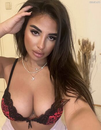 Full leaked Helia soltani private onlyfans photo