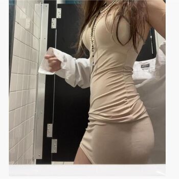 Full leaked Hella cute private onlyfans photo