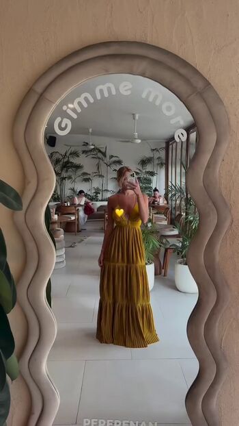 Full leaked Hello iris private onlyfans photo