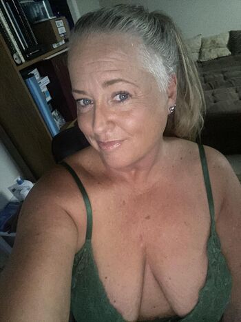 Helloimhunny