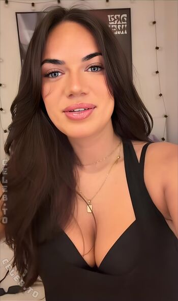 Full leaked Henna private onlyfans photo