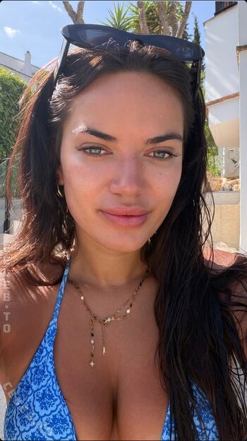 Full leaked Henna private onlyfans photo