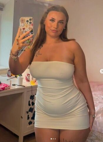 Full leaked Heyitsjules private onlyfans photo