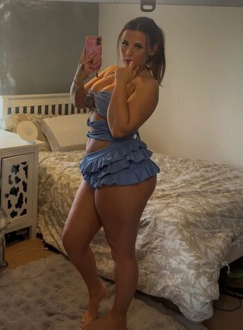 Full leaked Heyitsjules private onlyfans photo