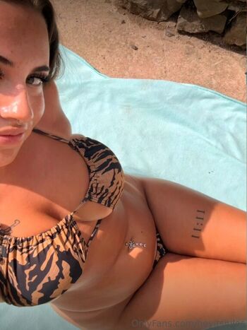 Full leaked Heyitsjules private onlyfans photo