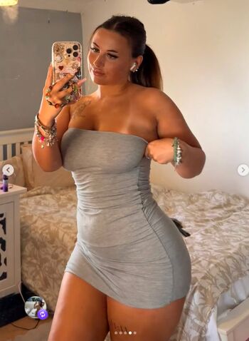 Full leaked Heyitsjules private onlyfans photo