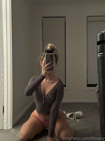 Full leaked Hhopey private onlyfans photo