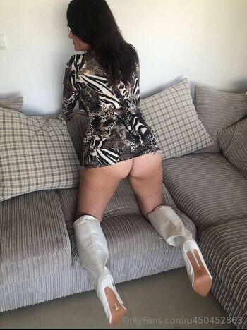 Full leaked High heel gilf private onlyfans photo