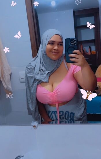 Full leaked Hijab on page private onlyfans photo