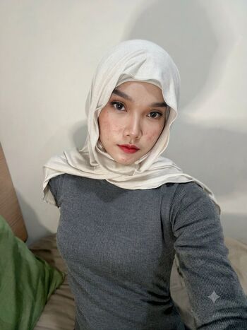 Full leaked Hijab soffia page private onlyfans photo