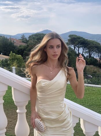 Full leaked Hiley grce private onlyfans photo