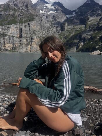 Full leaked Hinds private onlyfans photo