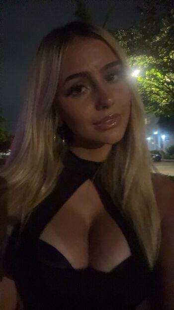 Full leaked Hippicam private onlyfans photo