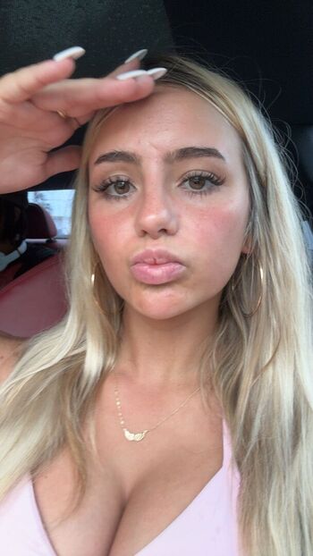 Full leaked Hippicam private onlyfans photo