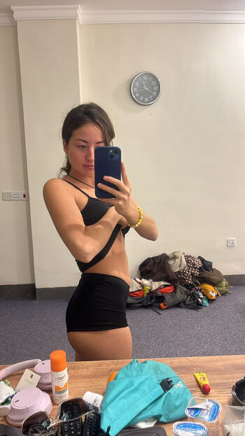 Full leaked Hitchhikercourtney private onlyfans photo