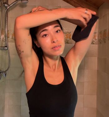 Hitomi mochizuki