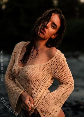 Full leaked Hollaura private onlyfans photo