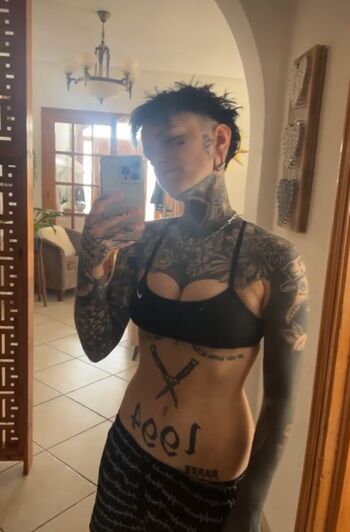 Full leaked Holly broome inked private onlyfans photo