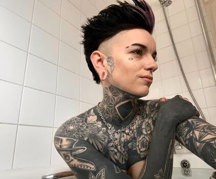 Full leaked Holly broome inked private onlyfans photo