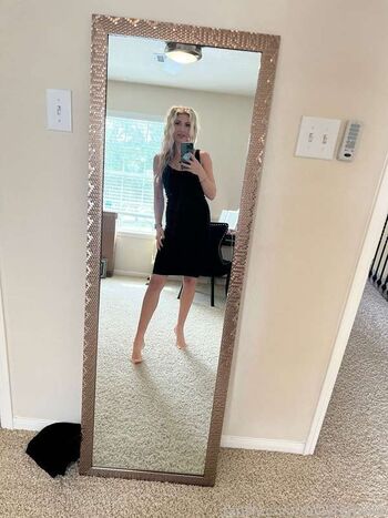 Full leaked Holly hotwife page private onlyfans photo
