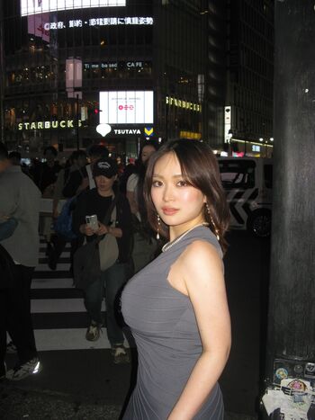 Full leaked Holly shu private onlyfans photo