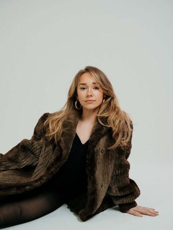 Holly Taylor
