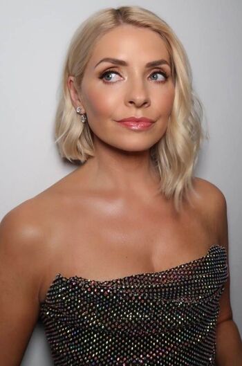 Full leaked Holly willoughby page private onlyfans photo