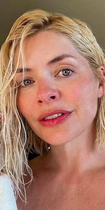 Full leaked Holly willoughby private onlyfans photo