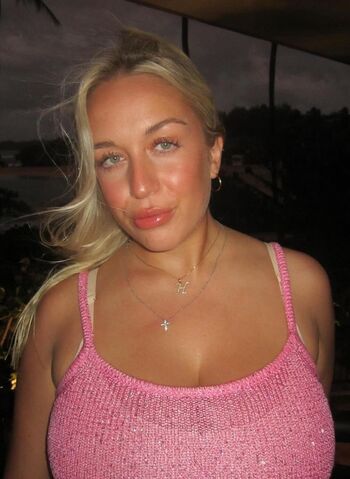 Full leaked Holly youpa private onlyfans photo