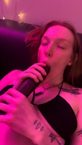 Full leaked Honey bubbless private onlyfans photo