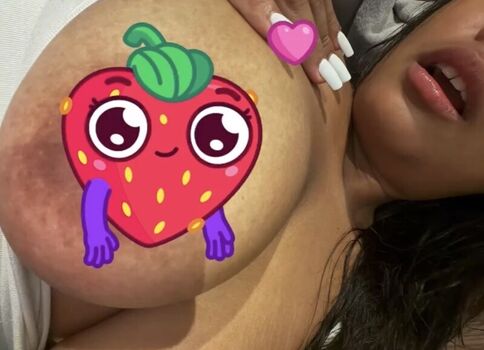 Full leaked Honey kanyarat private onlyfans photo