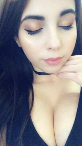 Full leaked Honeydewfawn private onlyfans photo