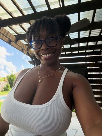 Full leaked Honeyeater private onlyfans photo