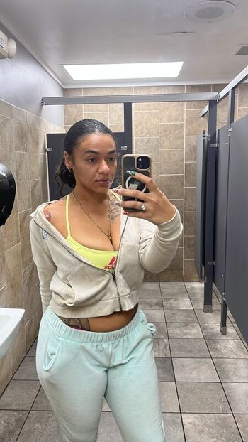 Full leaked Honeyhumble private onlyfans photo